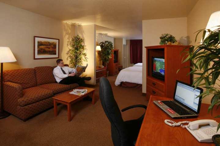 Hampton Inn & Suites Las Vegas-Henderson מראה חיצוני תמונה